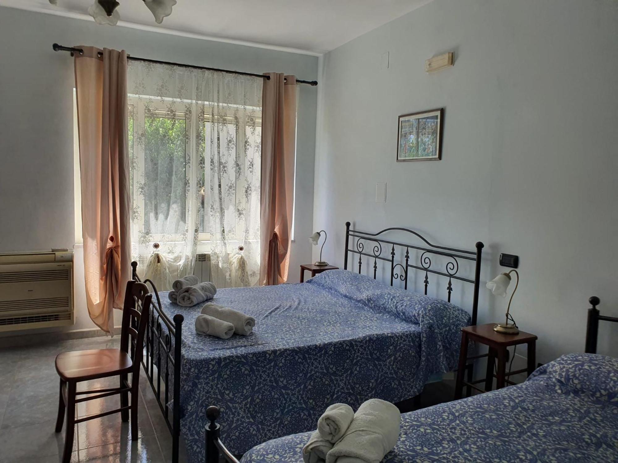 Libro Di Sogni - B&B Letterario Касертавекия Екстериор снимка